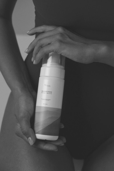 Изображение товара Пенка для интимной гигиены Mariee Delicate ph 4.5 No SLS (160мл)