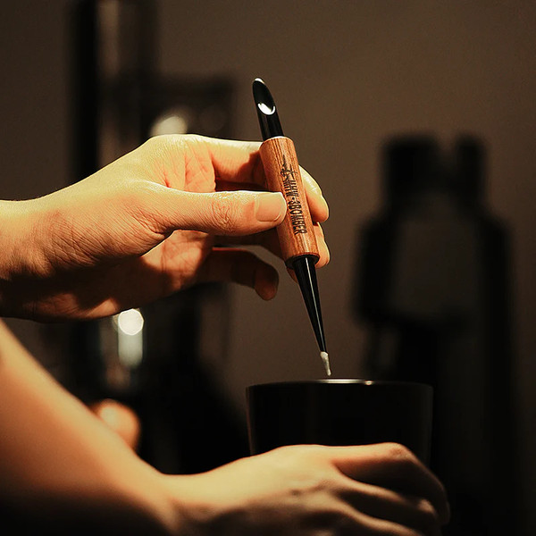 Изображение товара Игла для распределения кофе MHW-3BOMBER Для кофейного арта CN5400R (черный/красное дерево)