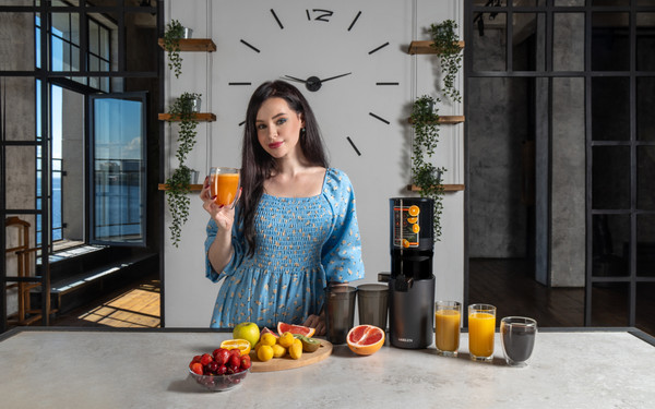 Изображение товара Соковыжималка электрическая Garlyn J-400