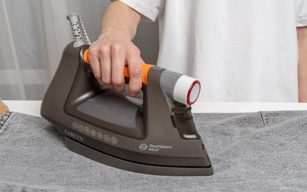 Изображение товара Утюг с парогенератором Garlyn GT-500 Pro