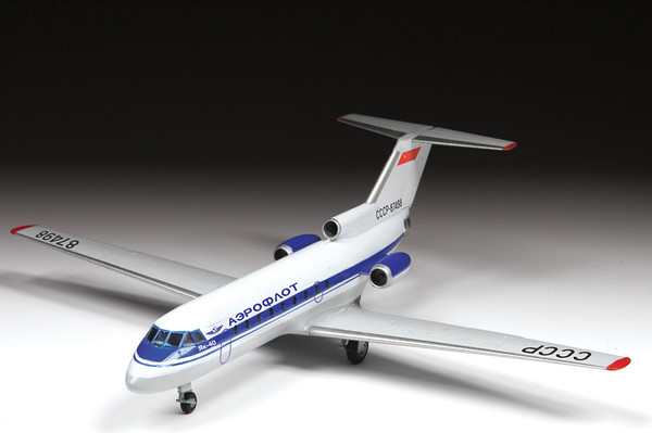 Изображение товара Сборная модель Звезда Турбореактивный пассажирский самолет Як-40 / 7030