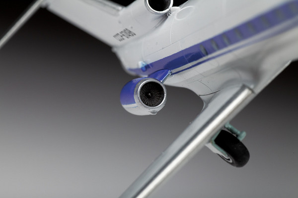 Изображение товара Сборная модель Звезда Турбореактивный пассажирский самолет Як-40 / 7030