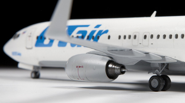 Изображение товара Сборная модель Звезда Пассажирский авиалайнер Боинг 737-800 / 7019П