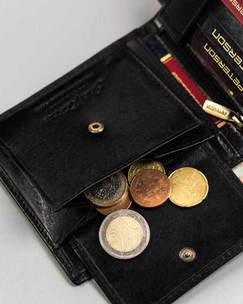 Изображение товара Портмоне Peterson PTN 22304-VT-E (черный/красный)