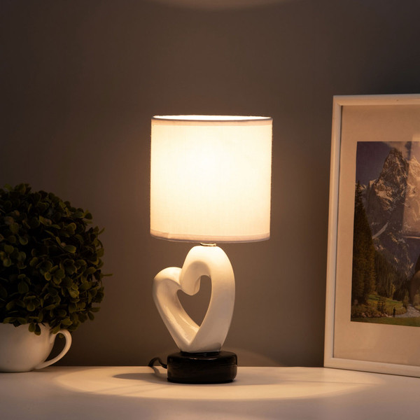 Изображение товара Прикроватная лампа Risalux Сердце 10392929 (белый/черный)
