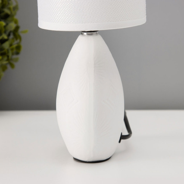 Изображение товара Прикроватная лампа Risalux Фиесс 10392932 (белый)