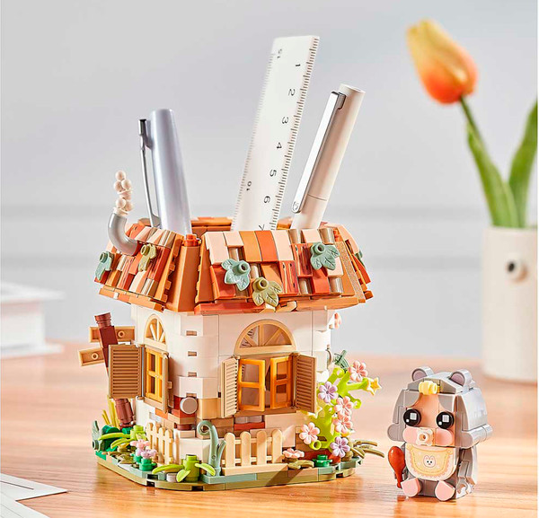 Изображение товара Микроконструктор LOZ Дом-подставка для карандашей / 1241_MK