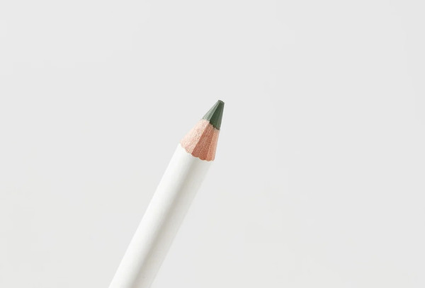 Изображение товара Карандаш для глаз Marvel Cosmetics Professional тон 404 khaki