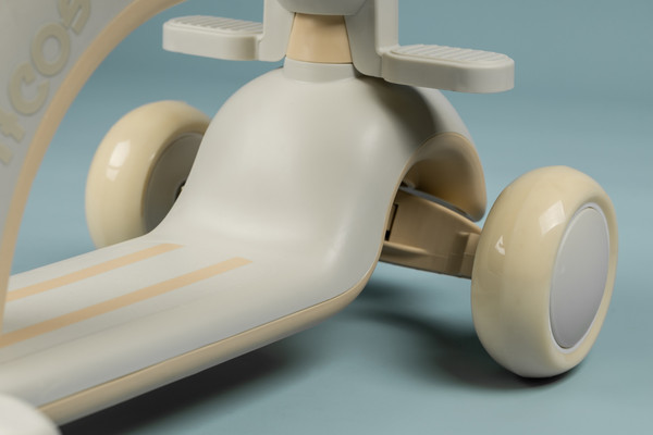 Изображение товара Самокат детский Ricos Crocs JSCN669 (бежевый)