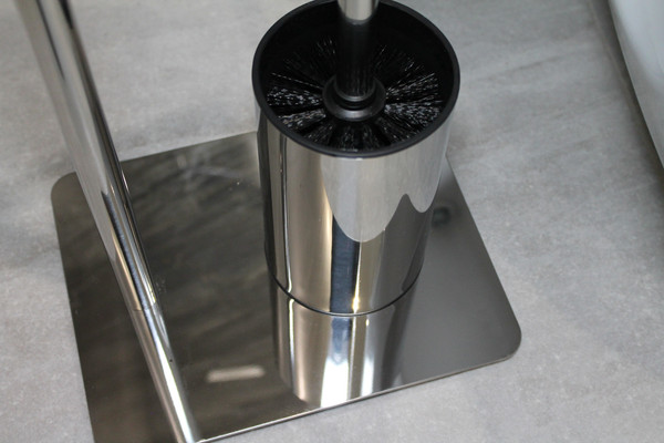 Изображение товара Стойка для туалетной бумаги с ершиком Caspian 90039 (хром)