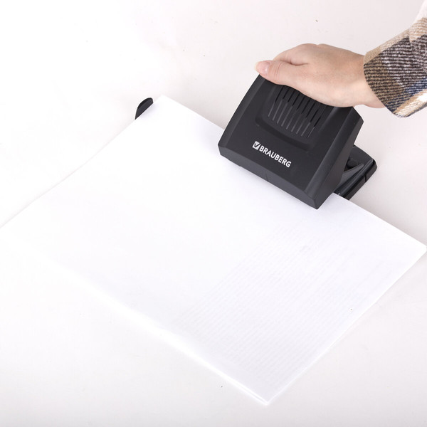 Изображение товара Дырокол Brauberg 272744 (черный)