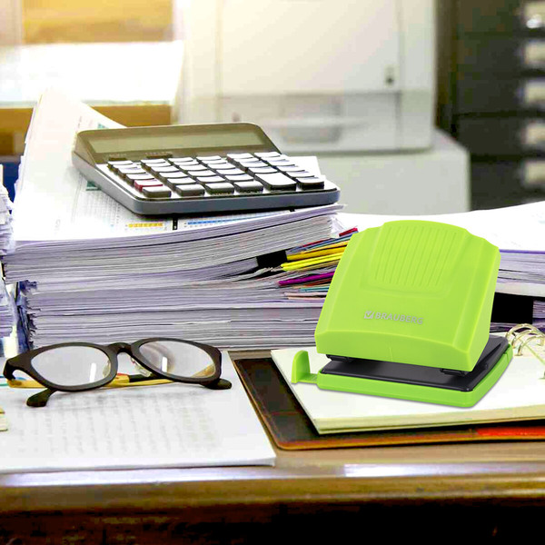 Изображение товара Дырокол Brauberg 272746 (зеленый/черный)