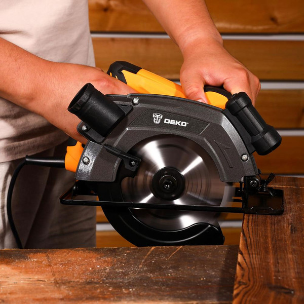 Изображение товара Дисковая пила Deko CS1250-D / 083-1100