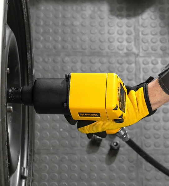 Изображение товара Пневмогайковерт Denzel IW860 +набор головок  / 57473
