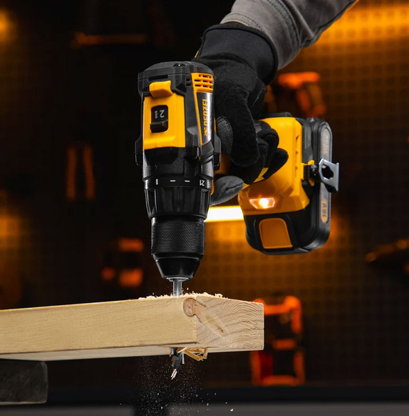 Изображение товара Аккумуляторная дрель-шуруповерт Denzel BLDL-IB-18-0 / 26122