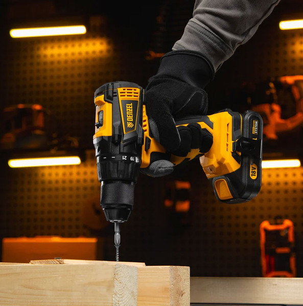 Изображение товара Аккумуляторная дрель-шуруповерт Denzel BLDL-IB-18-0 / 26122