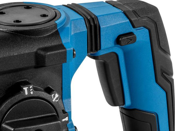 Изображение товара Профессиональный перфоратор Bull CBH 1826 (1333735)