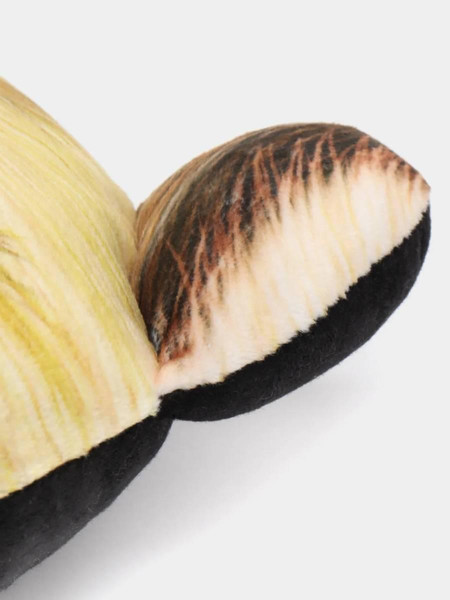 Изображение товара Подушка для автомобиля MATEX Animals Мопс / 27-010 (коричневый/бежевый)