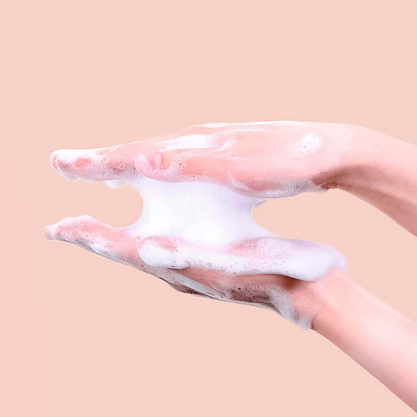Изображение товара Пенка для умывания детская Round Lab Baby Mild Top To Toe Wash от макушки до пяток (300мл)