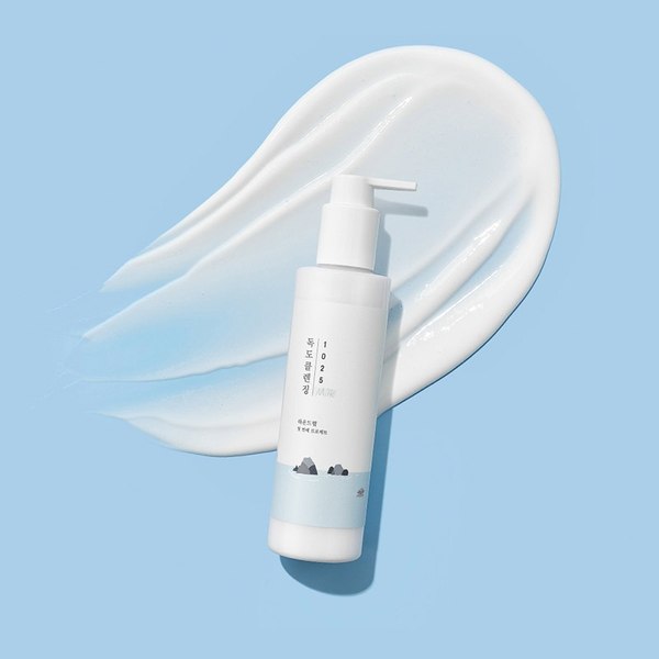 Изображение товара Молочко для снятия макияжа Round Lab 1025 Dokdo Cleansing Milk с морской водой (200мл)