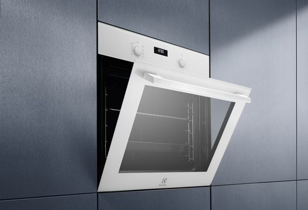 Изображение товара Электрический духовой шкаф Electrolux EOF5F50BV
