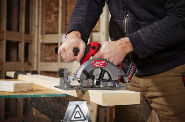 Изображение товара Дисковая пила Milwaukee M12 FCS442-0X / 4933493488