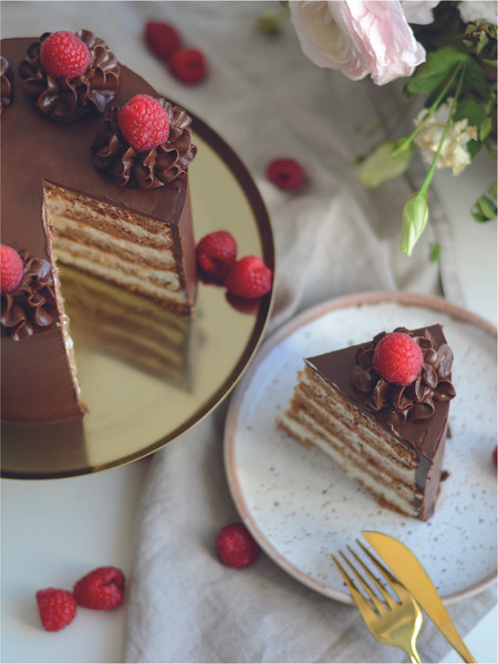 Изображение товара Книга ХлебСоль Бисквит твоей мечты, твердая обложка (Иванова Юлия)