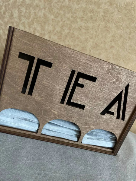 Изображение товара Органайзер для чайных пакетиков ОМурМебель Вертикальный с резкой Tea (коричневый)