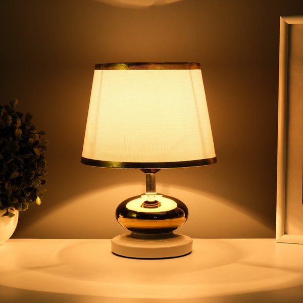 Изображение товара Прикроватная лампа Risalux Капли 10767331 (белый/золото)