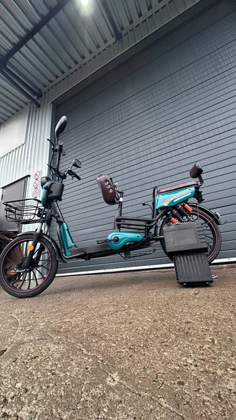 Изображение товара Электроскутер Volt Tourist JY3 (зеленый)