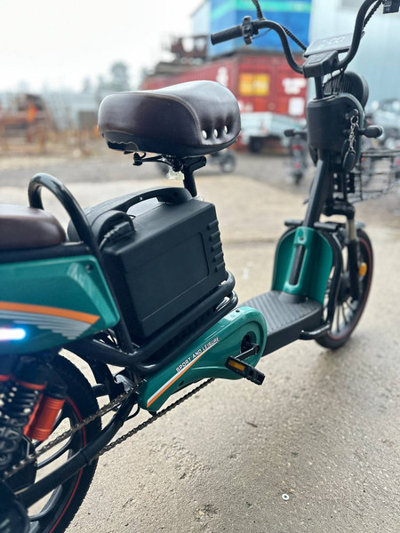 Изображение товара Электроскутер Volt Tourist JY3 (зеленый)