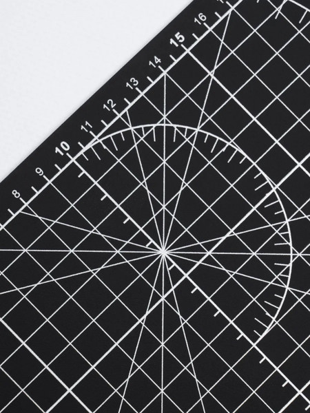 Изображение товара Коврик для резки Малевичъ 195327 (черный/серый)