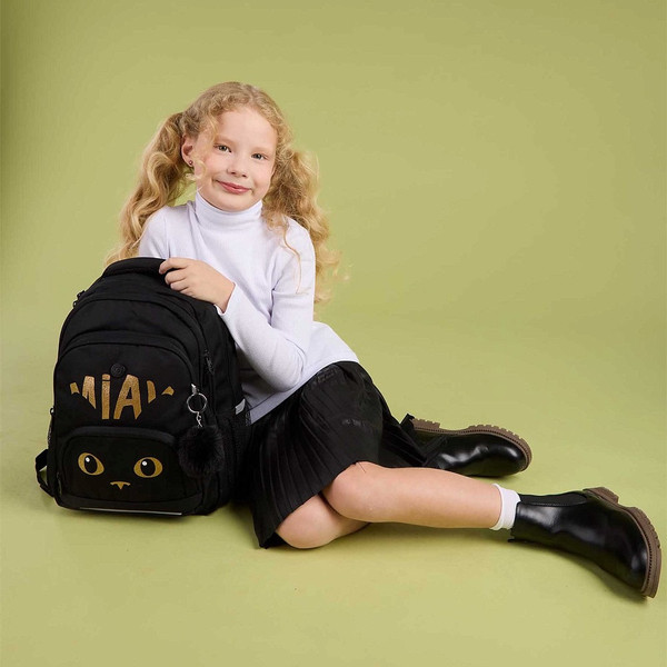 Изображение товара Школьный рюкзак Grizzly RG-562-1 (черный/золото)