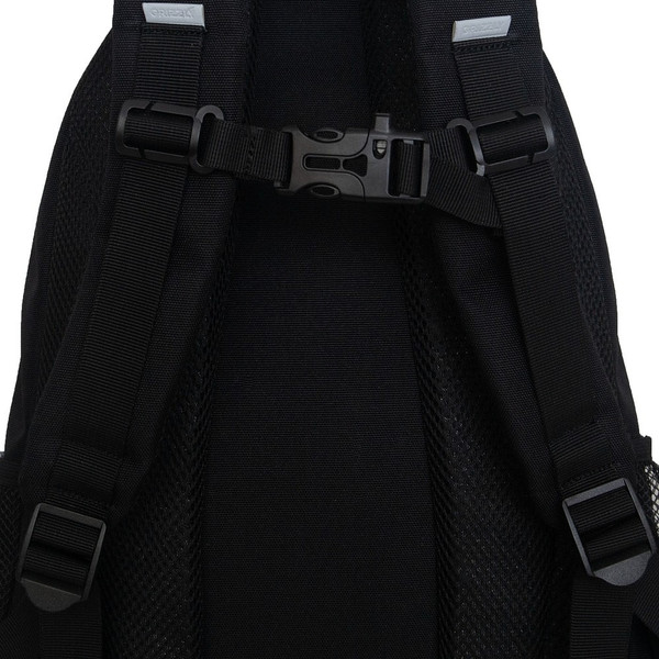 Изображение товара Школьный рюкзак Grizzly RG-562-1 (черный/золото)