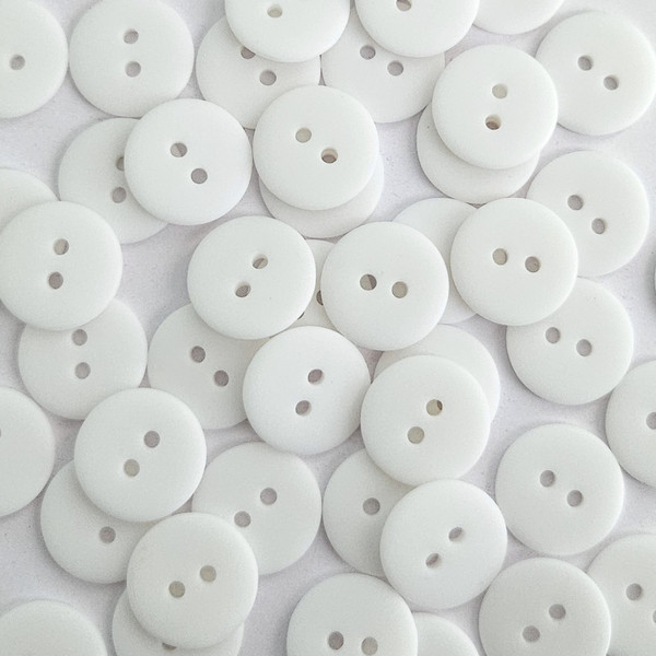 Изображение товара Набор пуговиц Sentex P-002-18/2 (50шт, белый матовый)