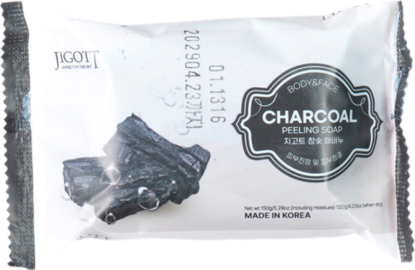 Изображение товара Мыло твердое Jigott Charcoal Scrub Soap для лица и тела с древесным углем (150г)