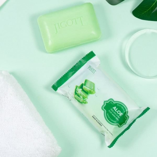 Изображение товара Мыло твердое Jigott Aloe Scrub Soap для лица и тела с экстрактом алоэ (150г)