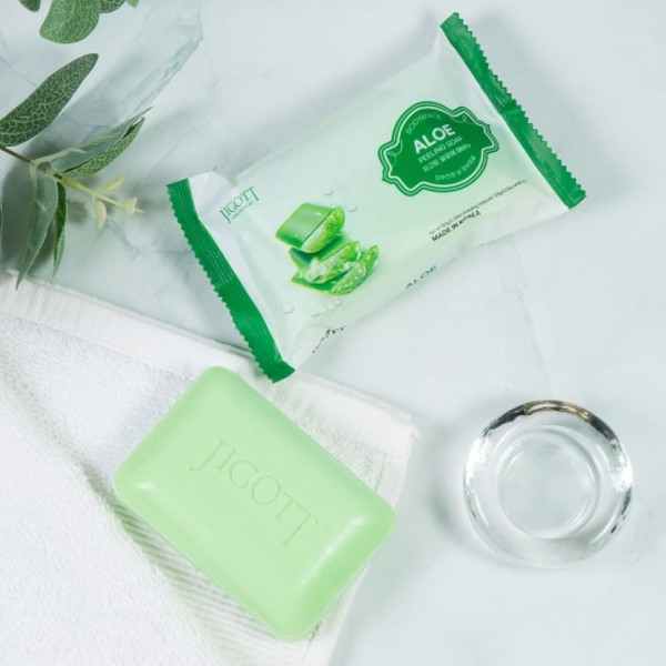 Изображение товара Мыло твердое Jigott Aloe Scrub Soap для лица и тела с экстрактом алоэ (150г)
