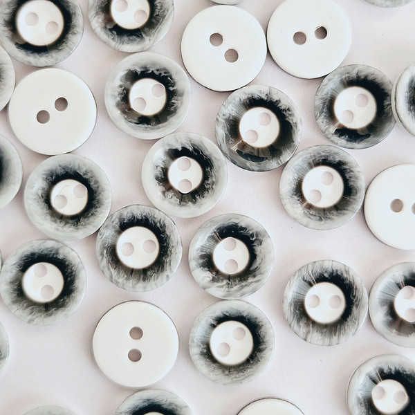 Изображение товара Набор пуговиц Sentex P-A1008 11.5/2 (20шт, белый/графит)