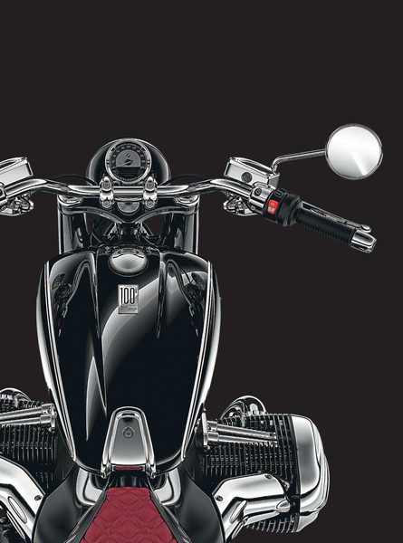 Изображение товара Нехудожественная книга Бомбора BMW. Двухколесная легенда, твердая обложка (Бэйкер Кристофер)