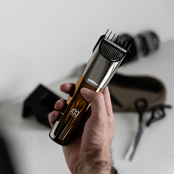 Изображение товара Машинка для стрижки волос Aresa AR-2251
