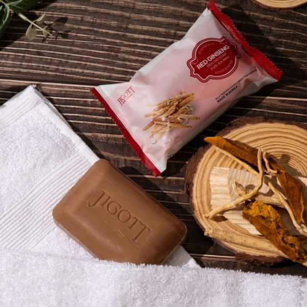 Изображение товара Мыло твердое Jigott Red Ginseng Scrub Soap с экстрактом красного женьшеня (150г)