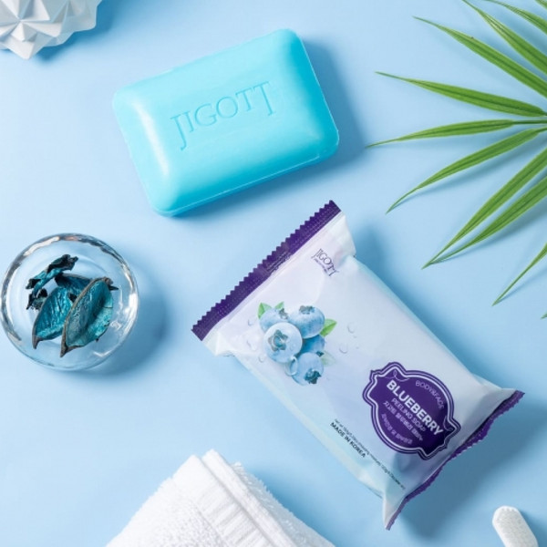 Изображение товара Мыло твердое Jigott Blueberry Scrub Soap с экстрактом черники (150г)