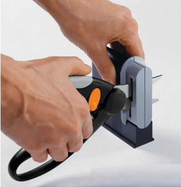 Изображение товара Ножеточка механическая Fiskars Clip-Sharp 1000812