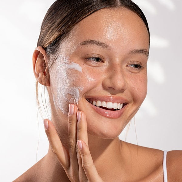 Изображение товара Сыворотка для лица Bielenda Glaze & Glow Ceramic увлажняющая (30мл)