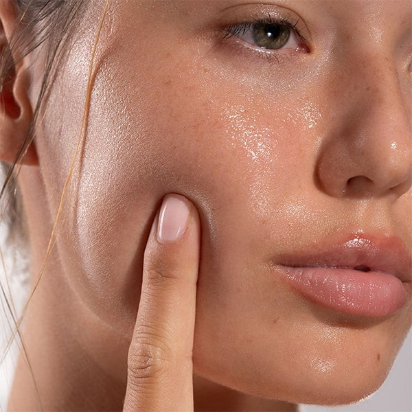 Изображение товара Сыворотка для лица Bielenda Glaze & Glow Ceramic увлажняющая (30мл)