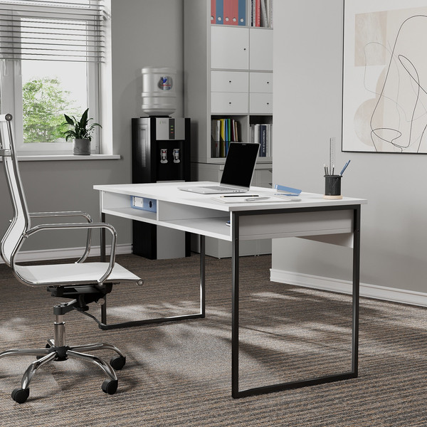 Изображение товара Письменный стол Soma СПМ-4 Metal 135x66 (белый/черный)