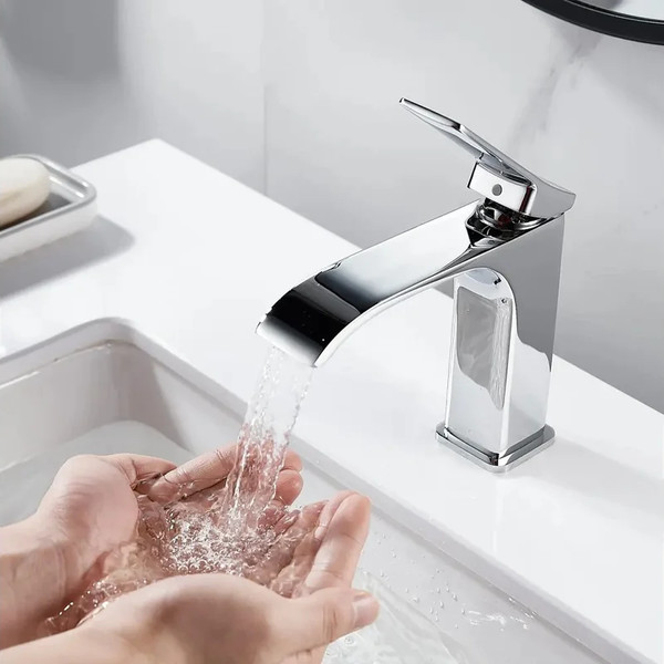 Изображение товара Смеситель Shevanik S4001 (хром)