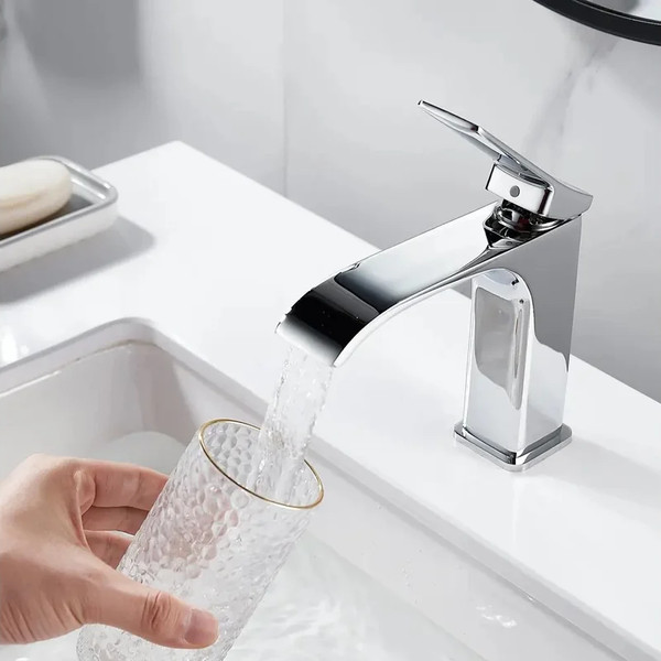 Изображение товара Смеситель Shevanik S4001 (хром)