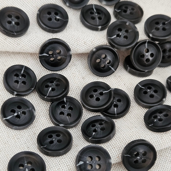 Изображение товара Набор пуговиц Sentex P-A1828 10/4 (20шт, черный)